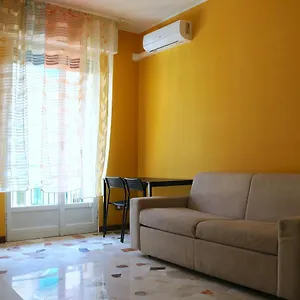 frattini-comfy-family-home-4-people.italymilanhotels.net/