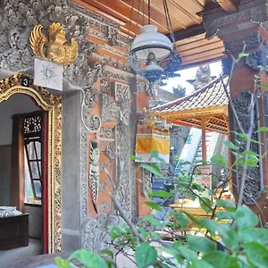 https://warini-bungalows.ubudhotelsnow.com
